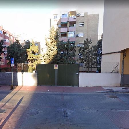 Apartamento Con Parking Gratuito Granada Exterior photo