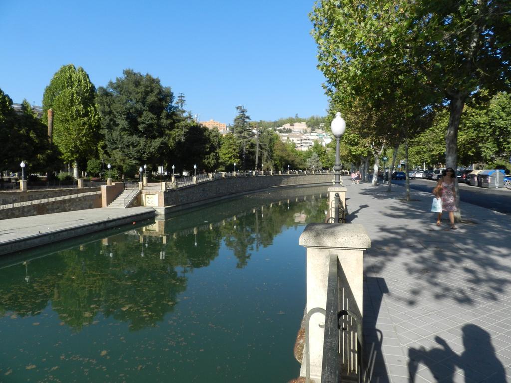 Apartamento Con Parking Gratuito Granada Exterior photo